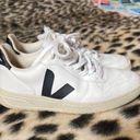 VEJA V-12 Leather white Cyprus Sneakers Photo 4