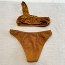 Good American  Bronze Brown Textured Always Fit One Shoulder + Cheeky Bikini S/M Photo 3