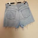 Madewell • The Mom Jean Shorts Chewed Hem size 29 Photo 6