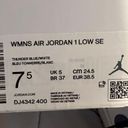 Jordan 1 low purple magenta Photo 4