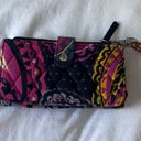 Vera Bradley Wallet Photo 1