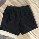 Old Navy Active Shorts Photo 0