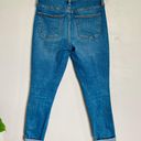 Universal Threads High-Waisted Jeans Photo 7