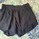 Lululemon Shorts Black Photo 0