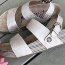 blowfish  Malibu Boutique Sandals Wedges Frosted Champagne Womens 8 Comfy Photo 1