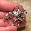 Sterling Silver Floral Cluster Saltwater Cultured White Pearls  Brooch Photo 8