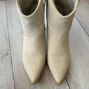 Qupid  Vaca Womens Heeled Western Boots Cream Sz 9 Photo 4