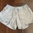 Lululemon Hotty Hot Short II 2.5 Inch Photo 0