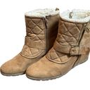 Unisa Women’s Camel Brown Tayya Wedge Ankle Bootie Quilted Faux Suede size 10 Photo 0