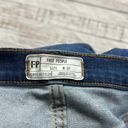 Free People  Great Heights Frayed skinny jeans size 31 Photo 4