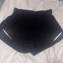 Lululemon Hotty Hot HR Short 2.5” Photo 1