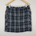 Eddie Bauer  Skirt Women 8 Plaid Tartan Gray Black Mini Wool Blend Pockets Pencil Photo 3