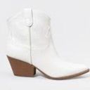 Indigo rd. Alydia Contrasting Stitch Western Boots ivory 7.5 Photo 0