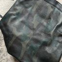 Krass&co Kempton &  Woodleigh Leather Holdall Bag—Peony and Camo Photo 15