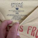 Social scene Crop Top Photo 1