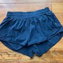 Lululemon Hotty Hot Short 2.5” Photo 2