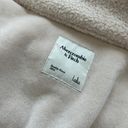 Abercrombie & Fitch Sherpa Crop Jacket Photo 4