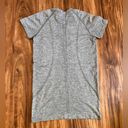 Lululemon  swiftly tech short sleeve Photo 1