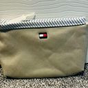 Tommy Hilfiger  beige wristlet Photo 0