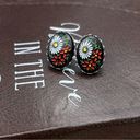 Daisy Vintage 1970s Black White  Red Floral Cabochon Stainless Steel Earrings Photo 11