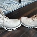 Women’s Boots Tan Size 8.5 Photo 3