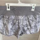 Lululemon Rare Jasmine White Multi Colored Shorts Size 6 Photo 1