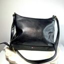 Tommy Hilfiger  90s Y2K Black faux leather purse with great logo placements Photo 0