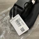 Lululemon Black Everywhere Belt Bag. Photo 0