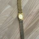 Seiko  Ladies Watch Vintage Gold Tone Bracelet Gold Tone Oval Dial Photo 5