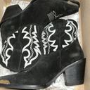 Dingo  Joyride Women's Leather Booties Size 8.5 Photo 4