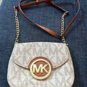 Michael Kors Crossbody Photo 0