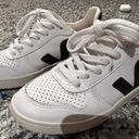 VEJA V-12 Leather white Cyprus Sneakers Photo 2