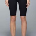 Lulu Lemon Biker Shorts (Groove Short-tall) Photo 1