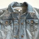 Coldwater Creek  Jean Jacket Light Wash Distressed White Embroidered Denim  4P Photo 6