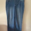 kim rogers  Tummy Control Pull On‎ Straight Leg Women's size 8 Light Wash Jeans Photo 0