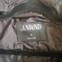 Anwnd Cropped Black Puffer Jacket Photo 2