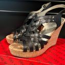 Guess Genuine Leather Platform Wedge Sandals Black Sz 9.5 Excellent Condition Photo 3