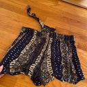 TJ Maxx  Patterned Shorts Photo 4