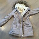 Hollister  discontinued parka size small new Photo 0