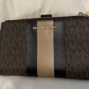 Michael Kors Wristlet Photo 0