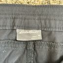 Eddie Bauer Womens Capri Pants Rainier Size 16 Black Cargo Pocket Sun Protection Photo 3