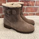 Baretraps Fairlee Womens taupe brown winter boots size 6.5 Photo 0