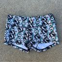 Onyx Fleo Reward Shorts 2.5” inseam black  platinum geometric Photo 0