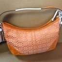 Coach -  EUC signature shoulder purse Photo 0