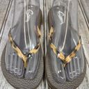 Savvy  Rorie Women's Size 7 Brown/Tan Thin Strap Sandal Flip Flop Thong Photo 2