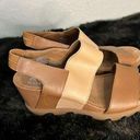 Sorel  Leather Wedge Tan Brown Sandals Womens Size 8 Shoes Slingback Joanie Photo 0