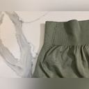 AYBL NWT  BALANCE V2 SEAMLESS SHORTS OLIVE GREEN SIZE XS ATHLETIC GYM Photo 8