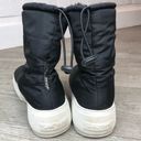 JSlides  Black Platform Puffer Boots Womens Size 7.5 Photo 7