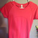 Lululemon Swiftly Tech Short Sleeve 2.0 Photo 0