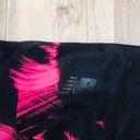 New Balance  pink/black cropped leggins sz small Photo 3